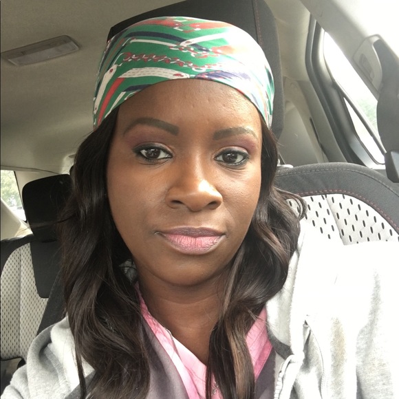 Meet your Posher, Tara - Picture 1 of 1